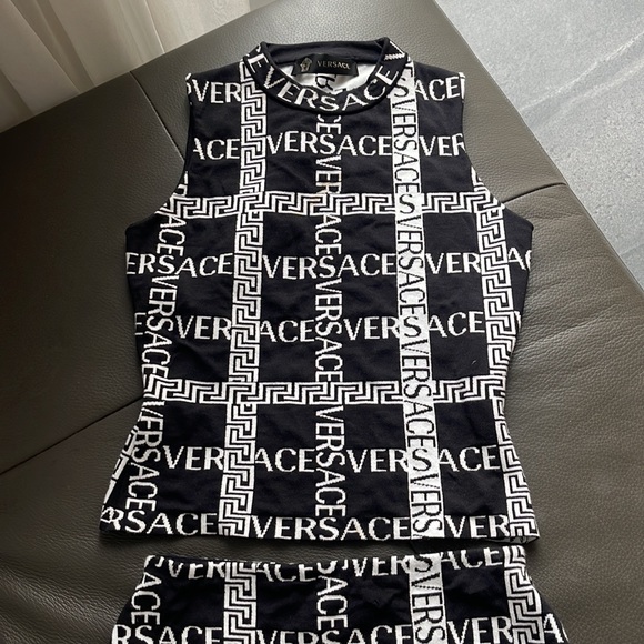 Versace sets - Picture 2 of 6
